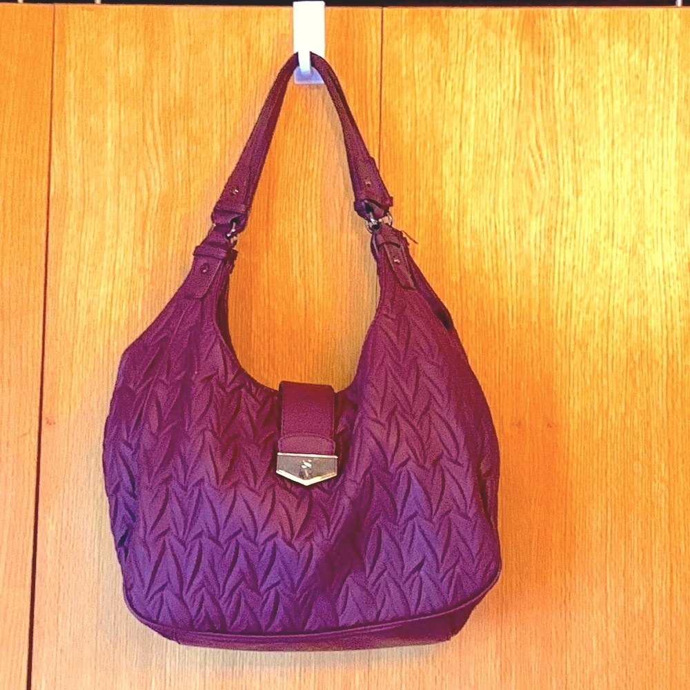 RARE Simply Vera Wang double handle plum purple vegan hobo satchel purse bag EUC